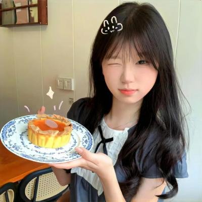 战火中的花蕾